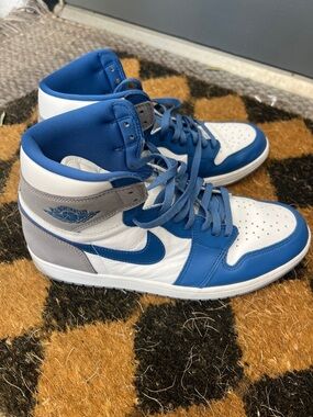 Jordan Men's High Top Sneakers in Blue White and Gray